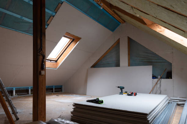 Best Spray Foam Insulation in Laton, CA